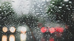 tips for driving in heavy rain